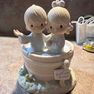 1981 "Let the Whole World Know" Precious Moment